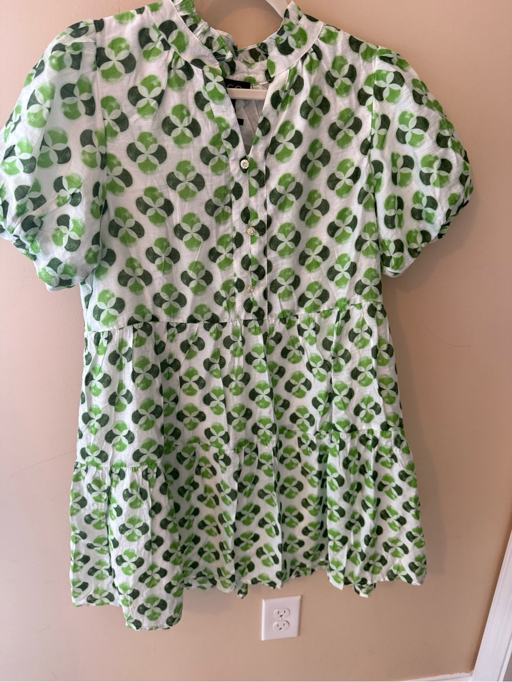 GIGO green clover puff sleeve lightweight dress size Small